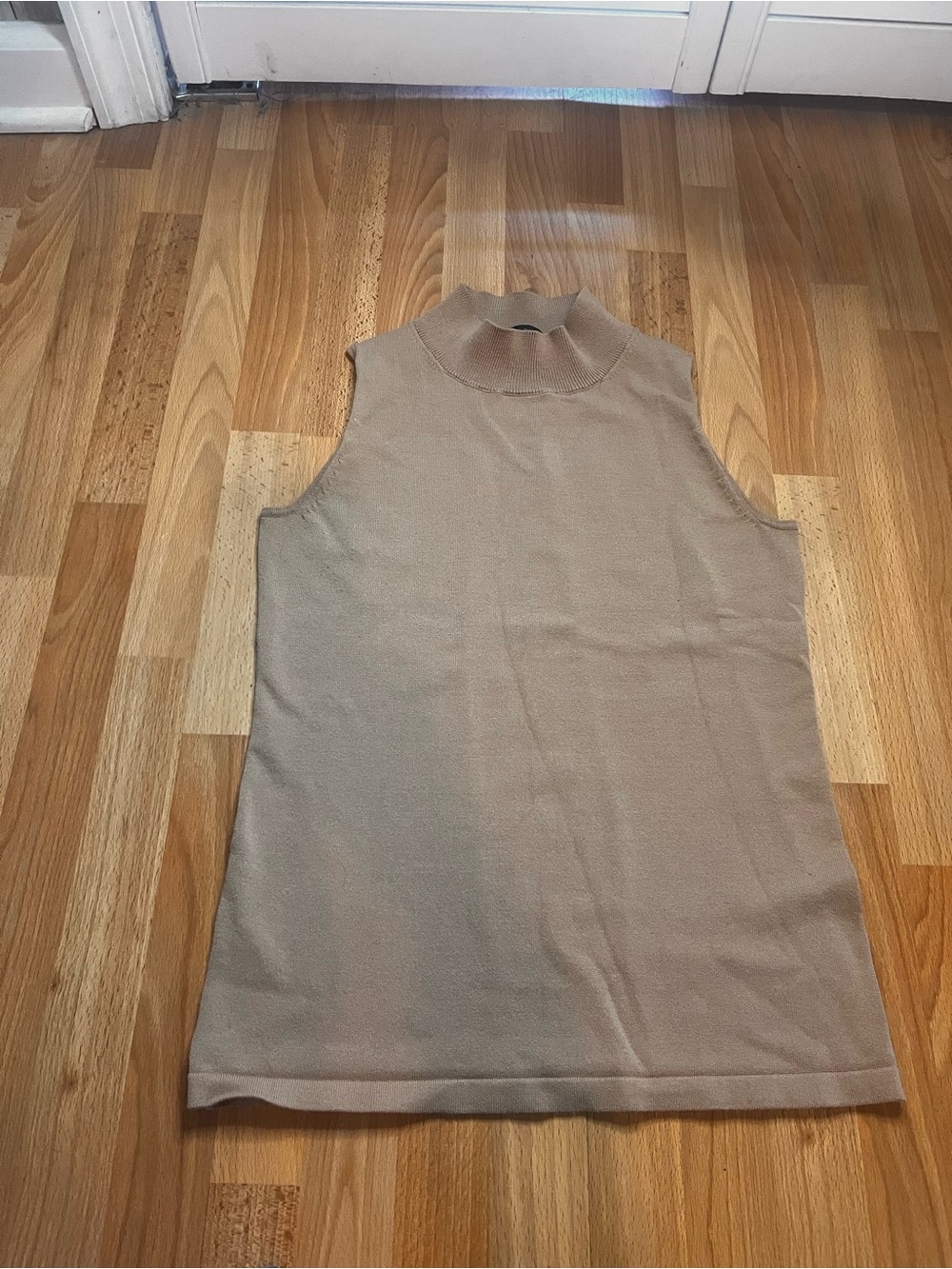 Ann Taylor Sleeveless Mock Neck Top in Taupe